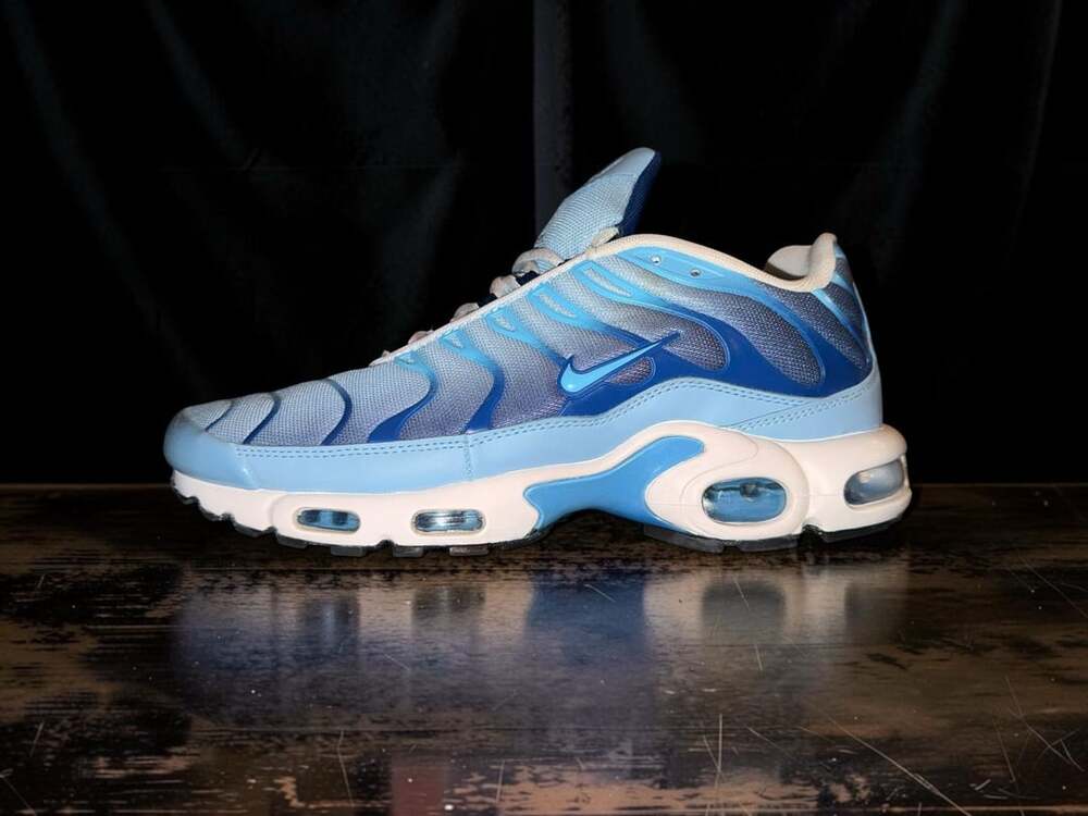 Nike Air Max Plus Women's Sneakers - Celestine Blue/Diffused Blue (Style FJ4736- - Picture 7 of 10